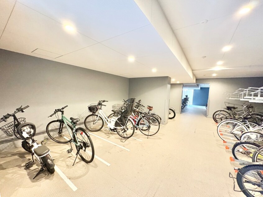 駐輪場 ジオエント新町