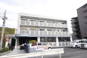 Live Square 2B