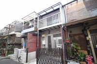 三箇貸家