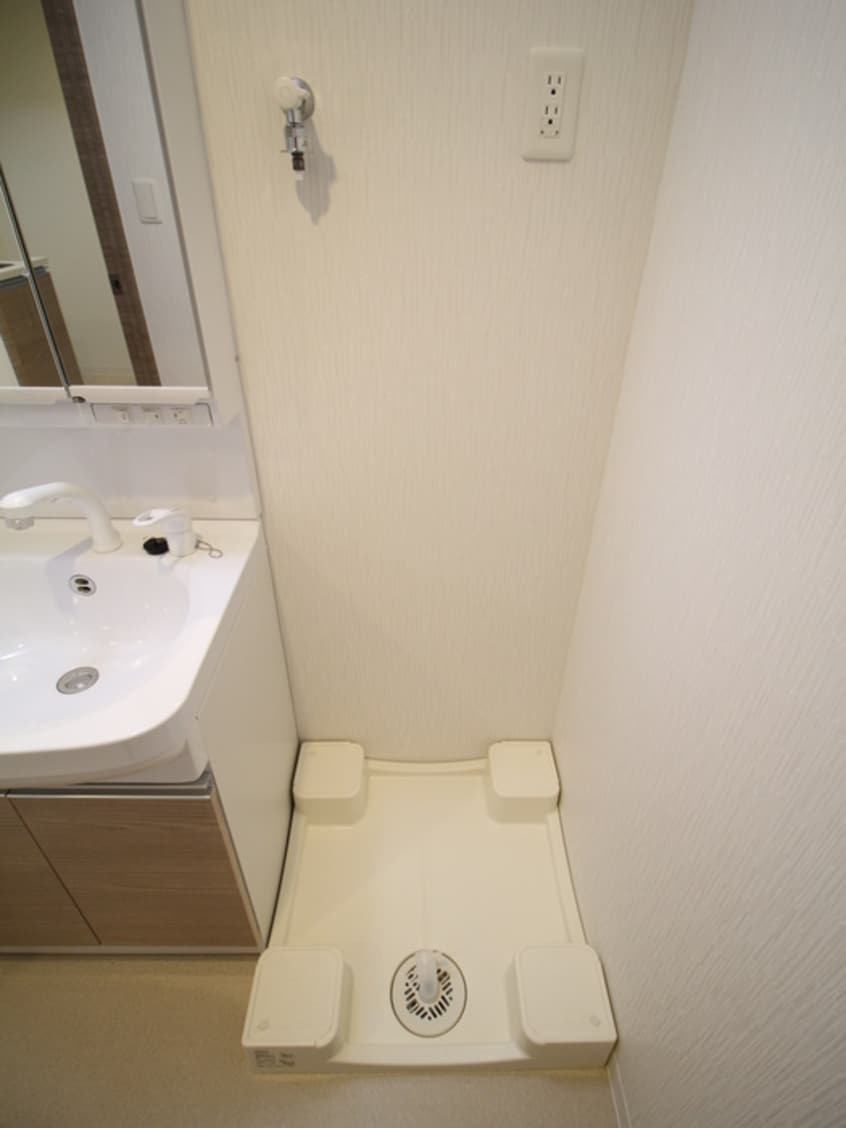 洗濯機置場 M`s COMFORT ESAKA