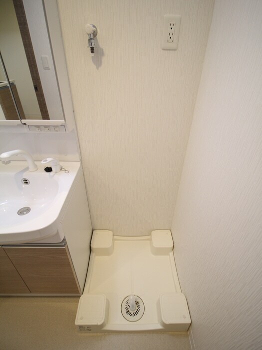 洗濯機置場 M`s COMFORT ESAKA