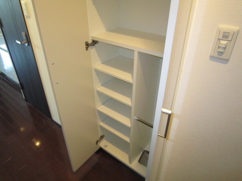 靴箱 ＭＤＩ三国コ－ト