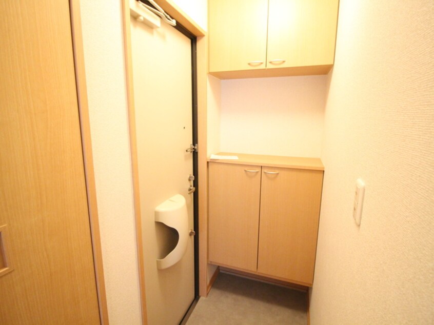 玄関 ＬＯＨＡＳ本町