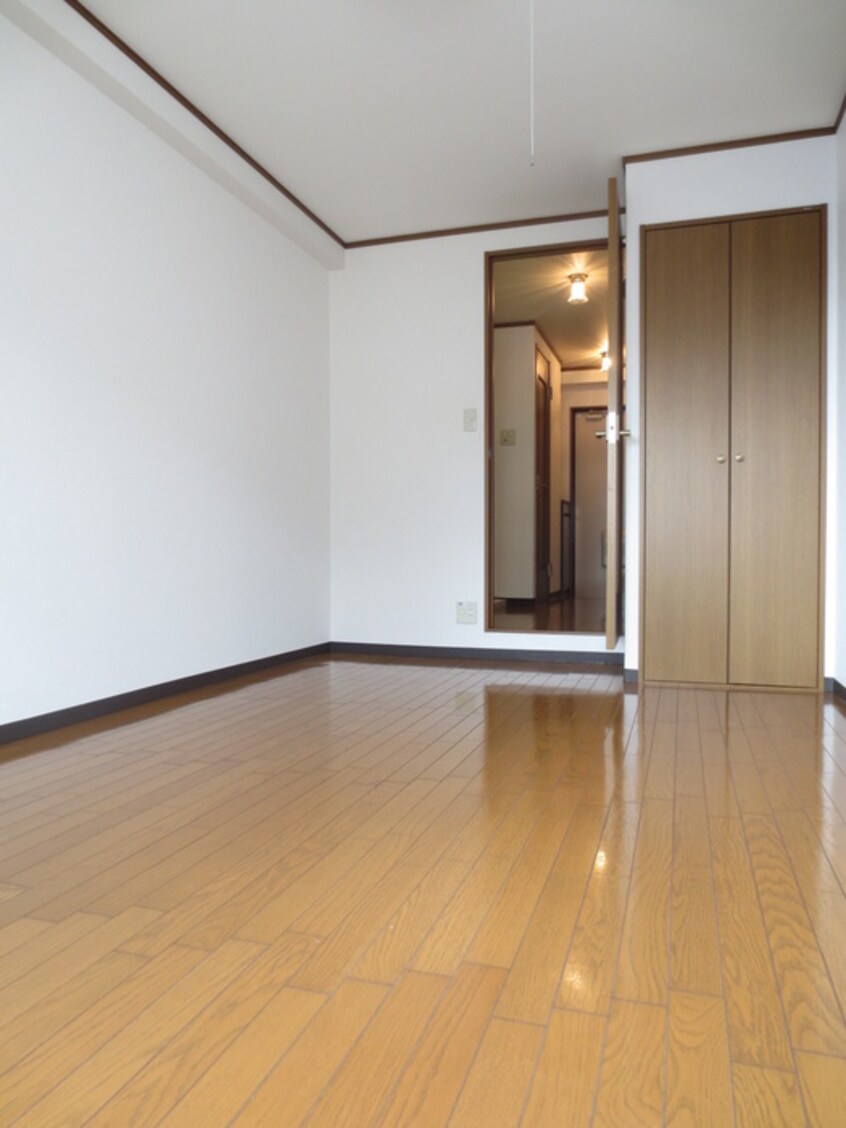 居室 ビアンヌール川西