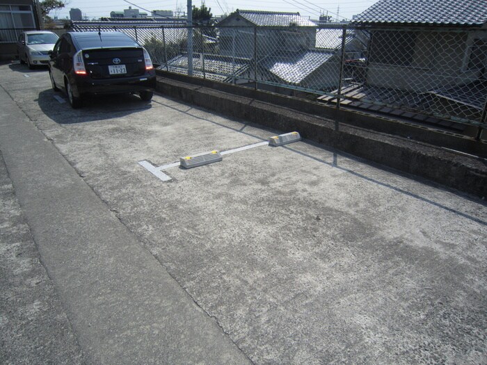 駐車場 ロイヤル野崎Ｃ