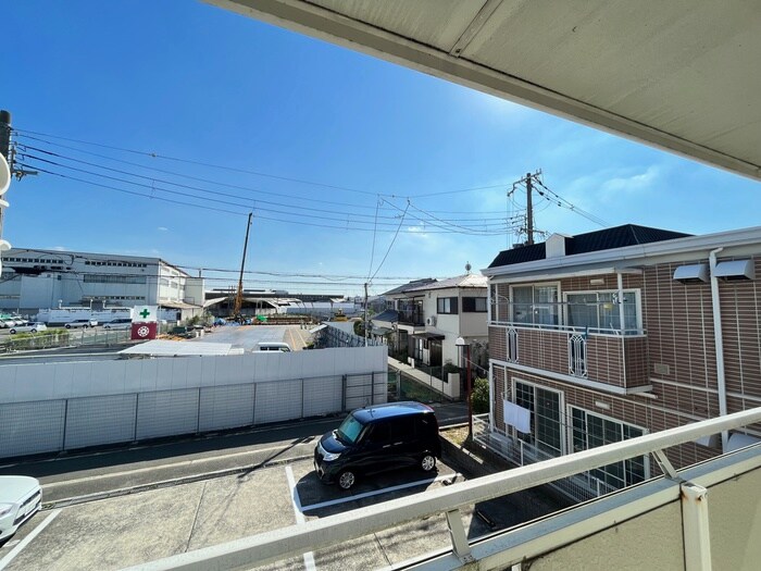 室内からの展望 ﾗ･ﾌﾟﾗｰﾆｭ弐番館