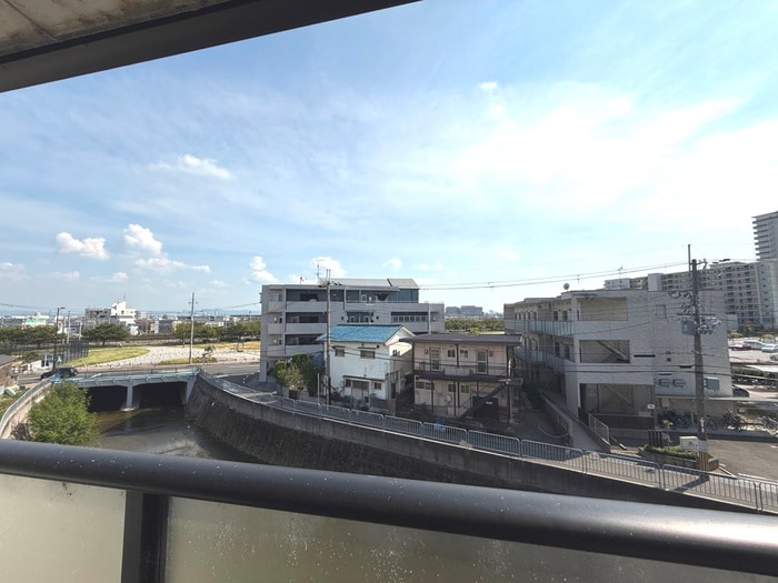 室内からの展望 ウインズコート千里丘