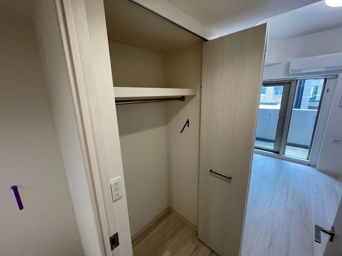 収納 ﾌﾟﾚｻﾝｽ大国町ｱﾄﾞﾛｯｿ(202)