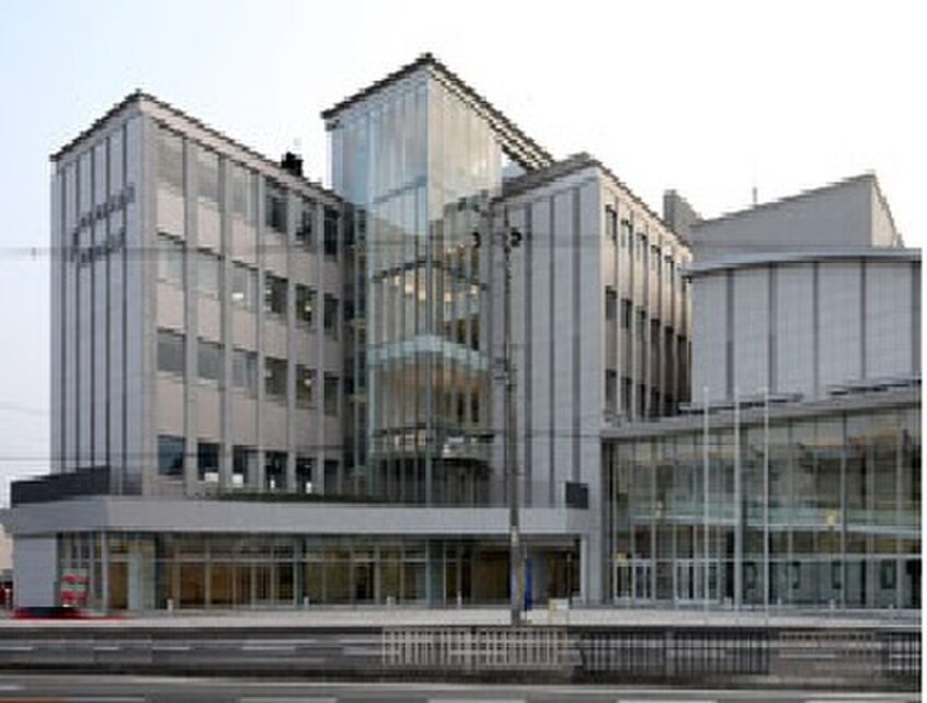 美原区役所(役所)まで1700m ピアッツァフィオ－レ