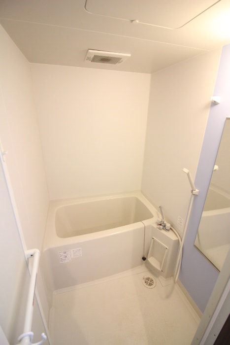 バス／シャワールーム等 カ－スル岡町
