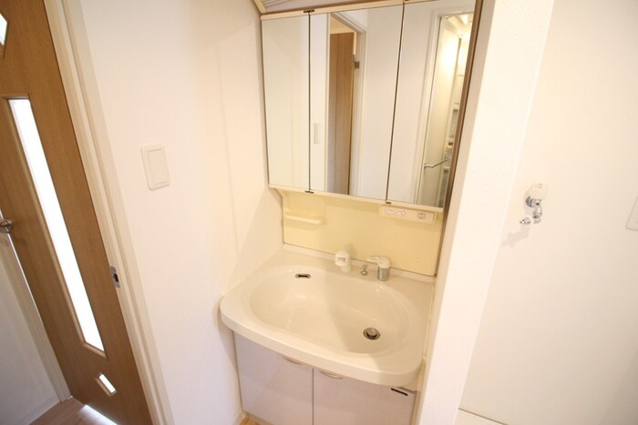 洗面 ワコ－レヴィ－タ深江本町