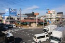 ロイヤルホスト武庫之荘店(その他飲食（ファミレスなど）)まで500m プリーメルハイツ