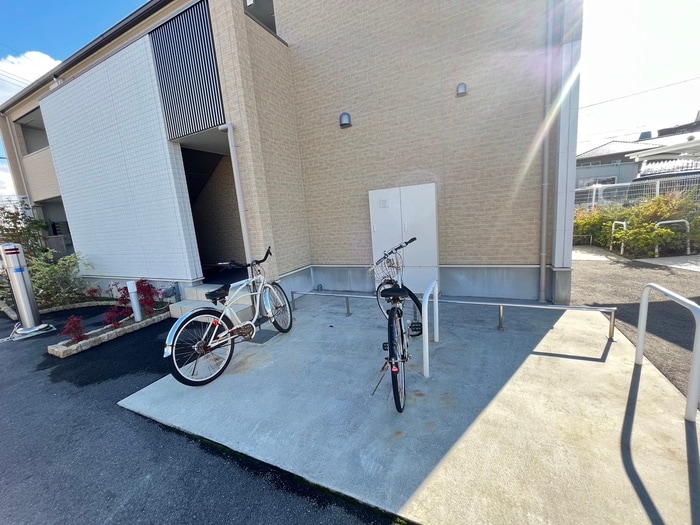 駐輪場 ディーオモンテ