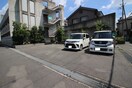 駐車場 ティホス