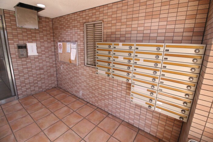 エントランス部分 フォレストインサイドⅡ