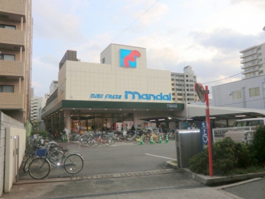 万代下新庄店(スーパー)まで850m エスメラード　ヒコ