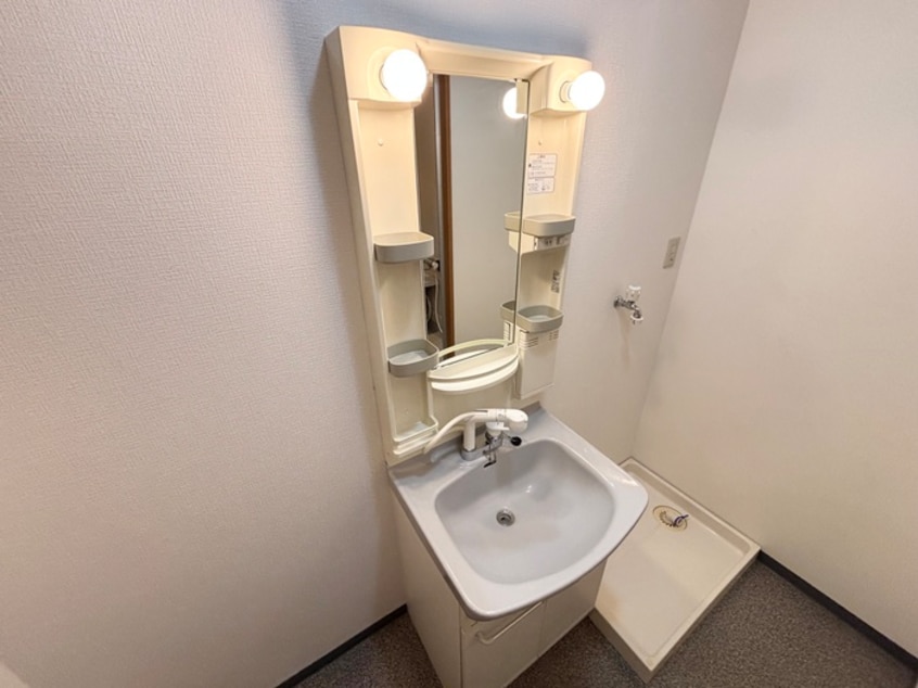 洗面 カトル・セゾン　中甚