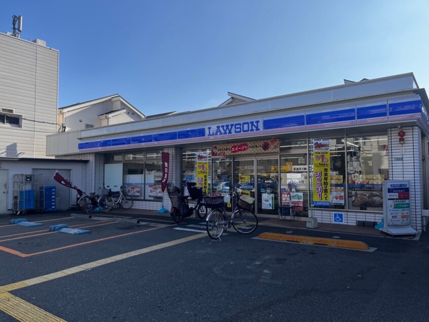ローソン 西加賀屋四丁目店(コンビニ)まで140m フェルザ住之江公園