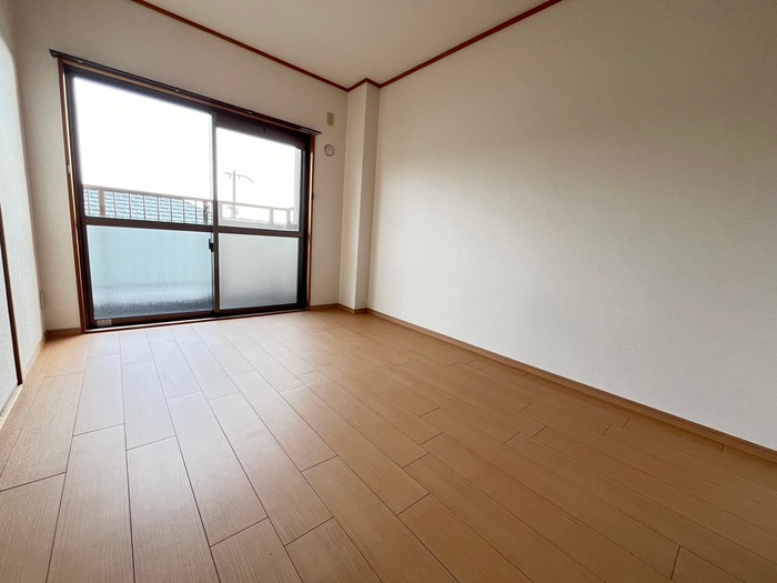 居室 サウスワ－ド