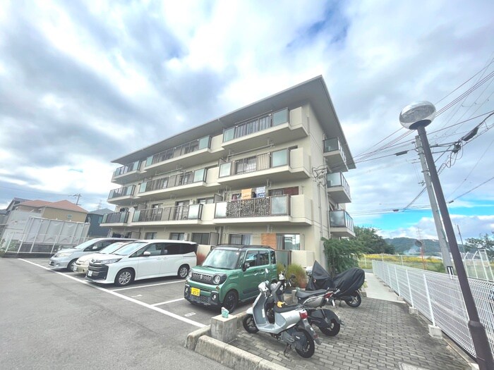 駐車場 尾勝山ハイツ