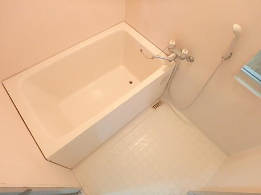 バス／シャワールーム等 尾勝山ハイツ