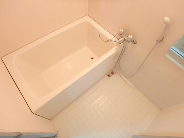 バス／シャワールーム等 尾勝山ハイツ