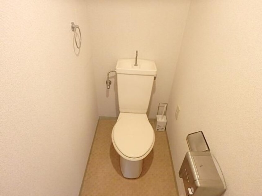 トイレ 尾勝山ハイツ