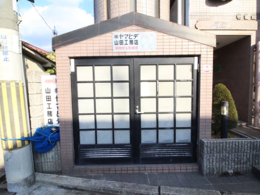 エントランス部分 メゾンド－ル・ヤマヒデ壱番館