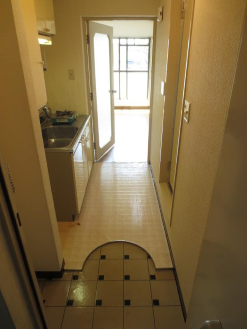 玄関 メゾンNOWNOW