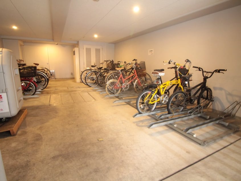 駐輪場 ｴｽﾃﾑﾌﾟﾗｻﾞ京都三条大橋（204）