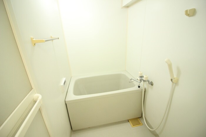 バス／シャワールーム等 マンションヴィクトリ－