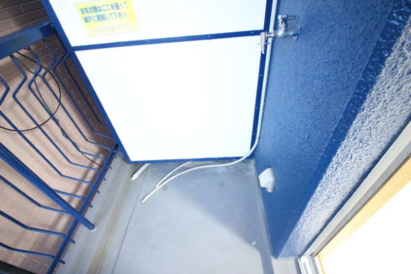 洗濯機置場 マンションヴィクトリ－