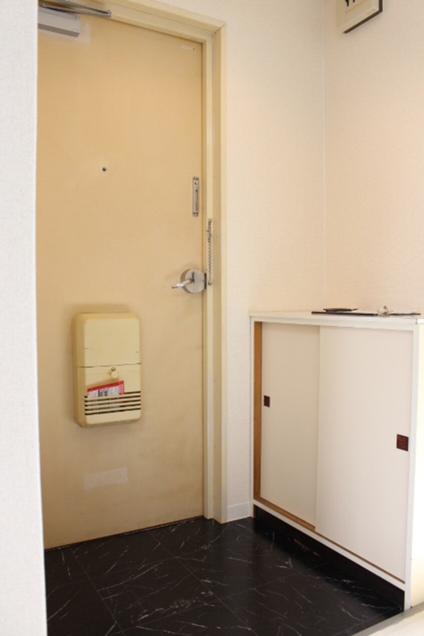 玄関 協栄ロイヤルハイツ扇町