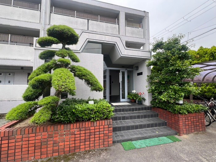 エントランス部分 ハイツアサカワ