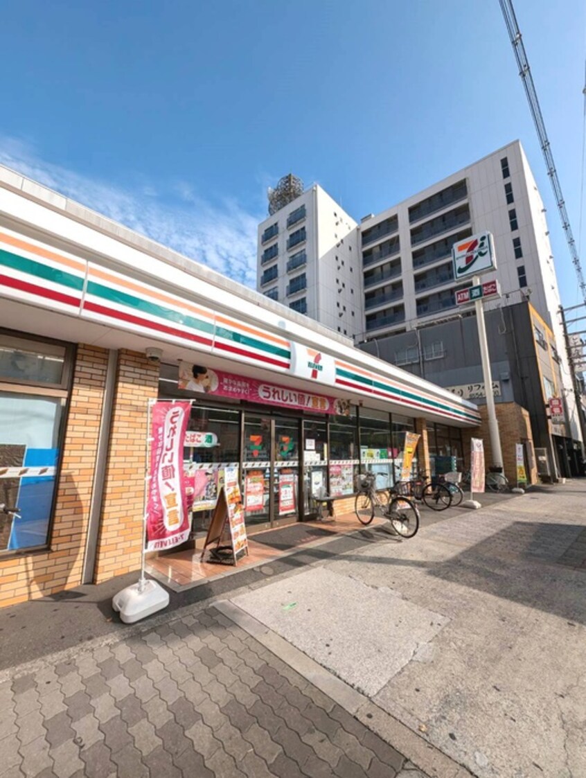 セブンイレブン(コンビニ)まで188m MsPalazzOUNIVERSAL