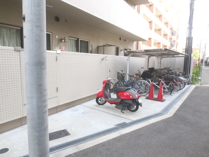 駐輪場 フェビエンロ－ズ