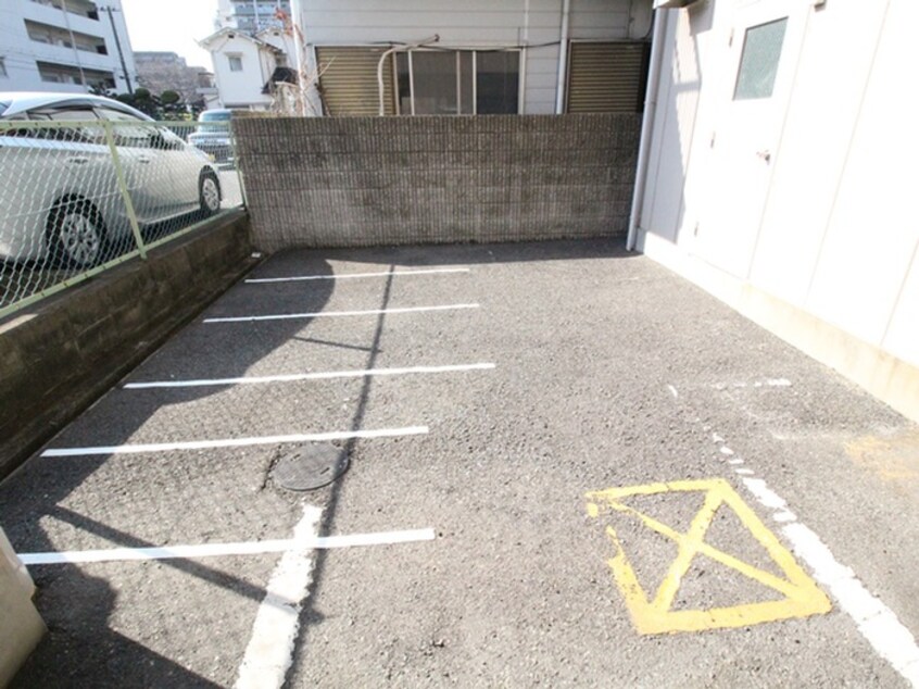 バイク置き場 Ｍａｉｓｏｎ　ｄｅ　Ｅｓａｋａ