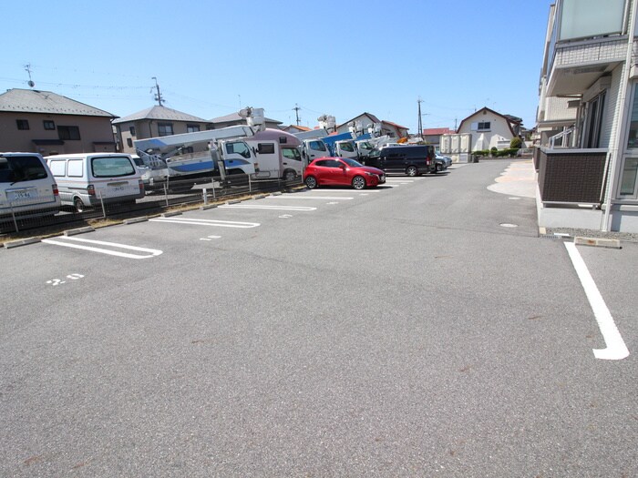 駐車場 グランシャリオ