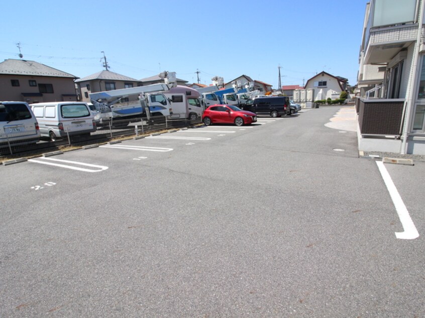 駐車場 グランシャリオ