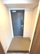 玄関 ﾌﾟﾚｻﾝｽ新大阪ｲｵﾘｱ(722)