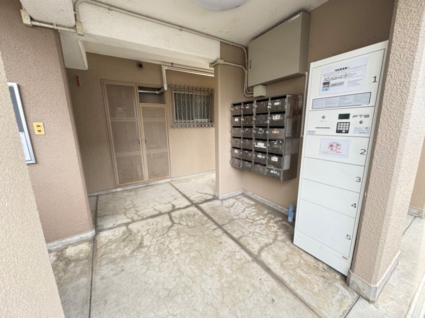 エントランス部分 高塚増田ﾊｲﾂ