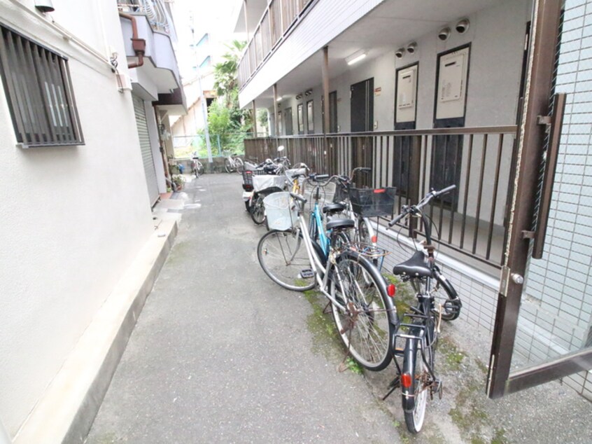 駐輪場 川村ハイツ