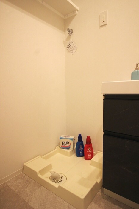 洗濯機置場 BRAVE徳井町