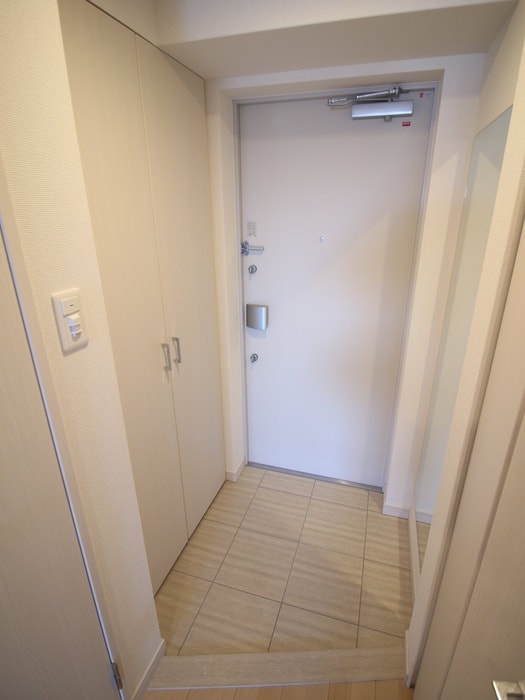 玄関 ｱﾄﾞﾊﾞﾝｽ新大阪ｳｴｽﾄｹﾞｰﾄ(1008)