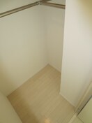 収納 エスライズ御堂筋本町(1404)