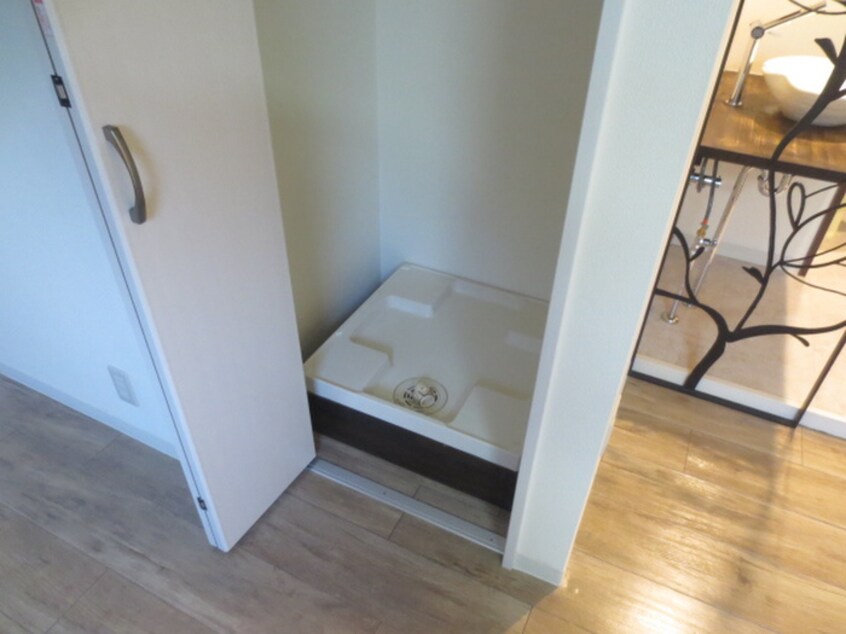 洗濯機置場 エ－シ－マンション