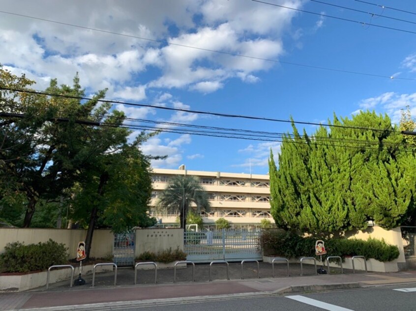 豊津第二小学校(小学校)まで650m BIVIO