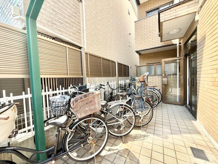 駐輪場 シャルマンＳ