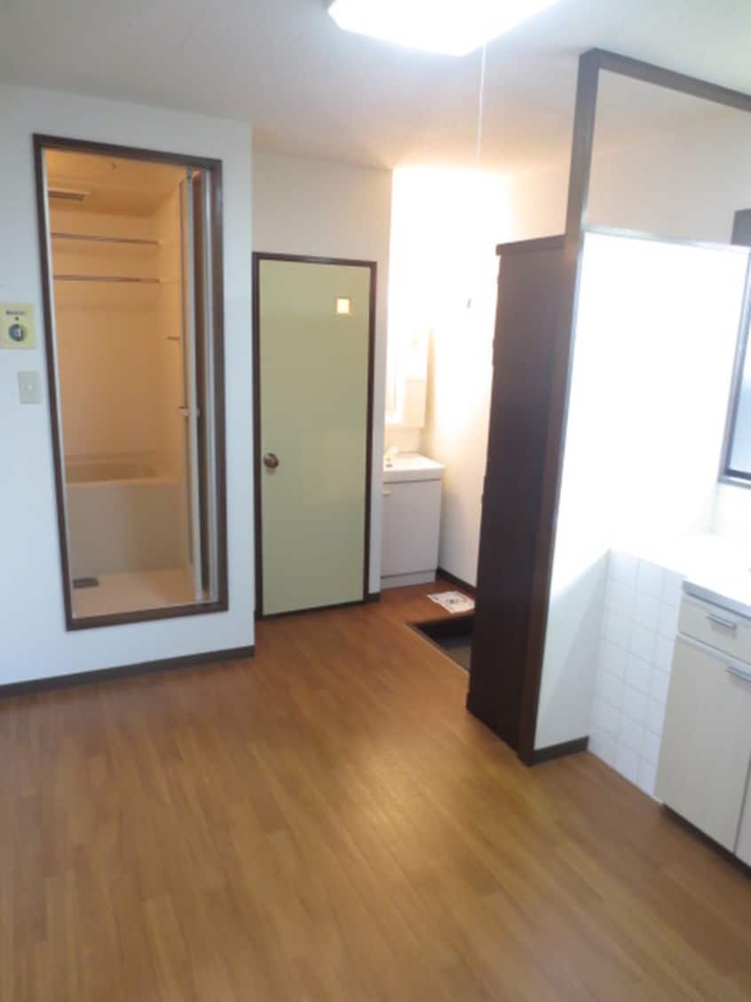 居室 シャトー上野口