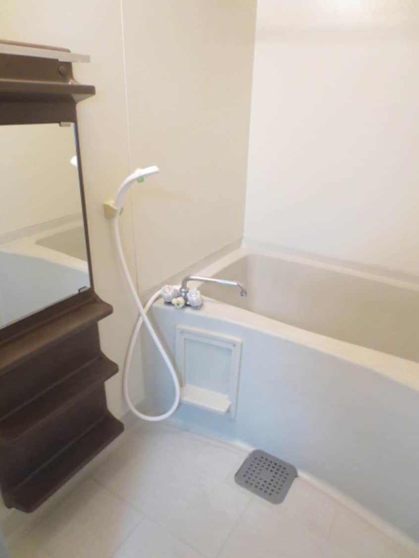 バス／シャワールーム等 シャトー上野口